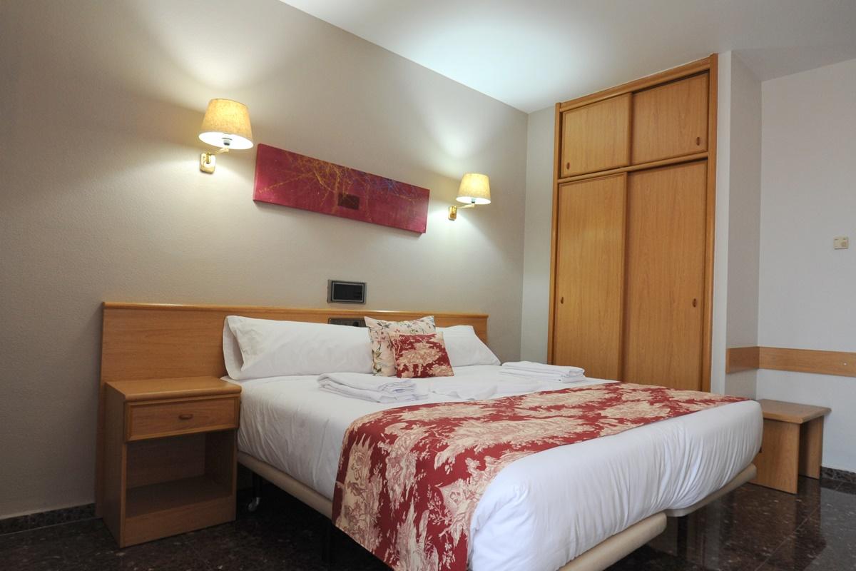 La Imperial Otel Luceni Dış mekan fotoğraf